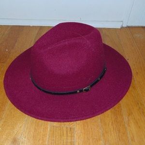 Wilinda Burgundy Felt Hat